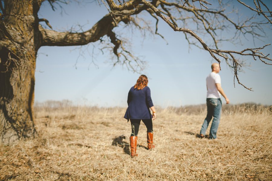 Carver Park outdoor engagement photography candid006