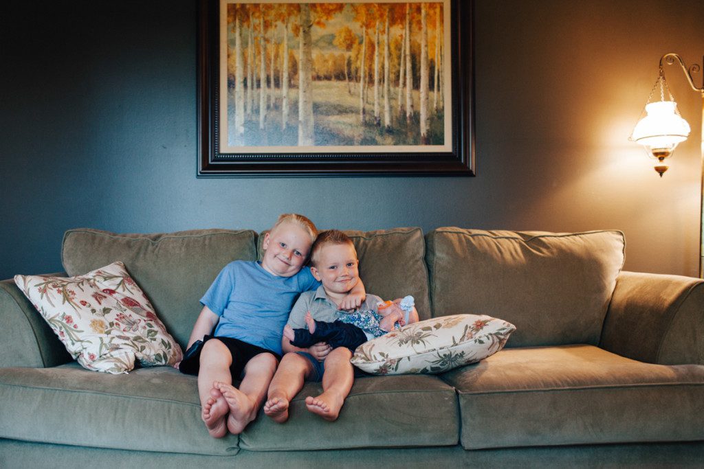 Eden Prairie Minnesota family photography at home