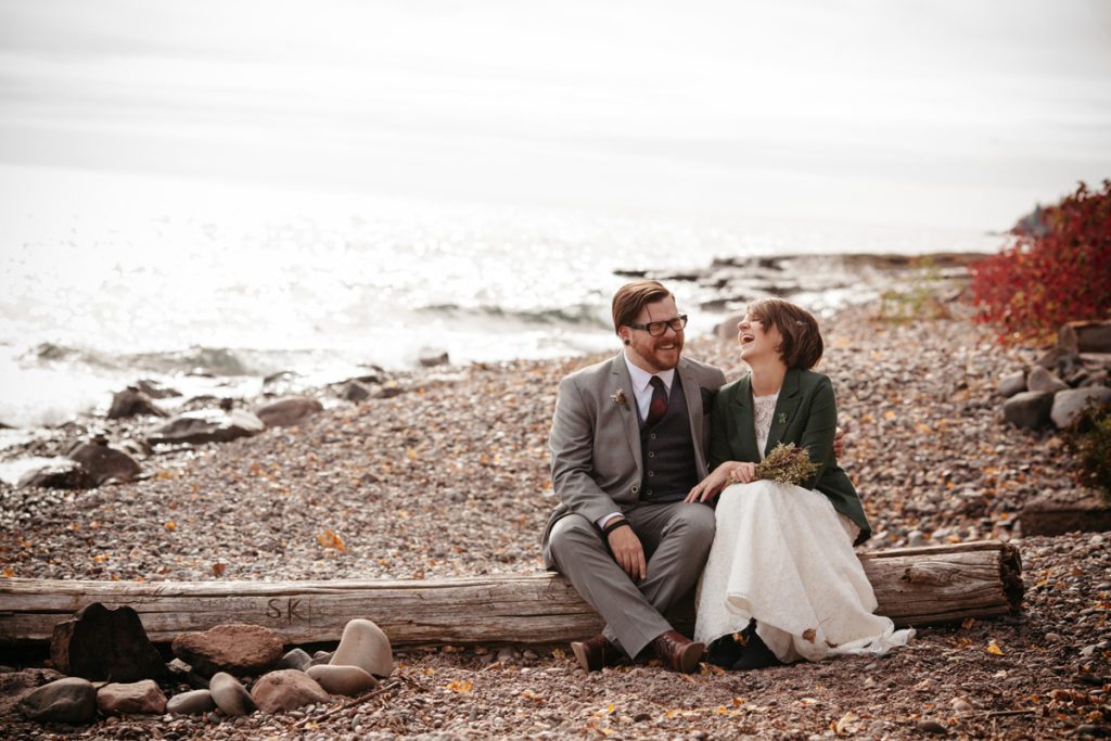 Grand-superior-lodge-minnesota-north-shore-wedding-photography