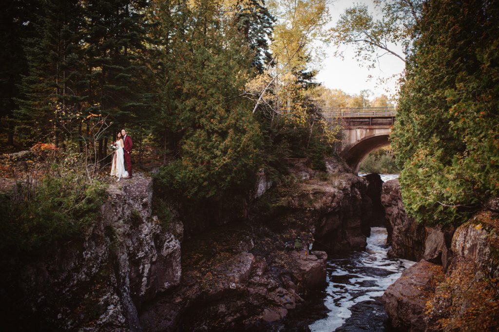 temperance river north shore wedding minnesota rustic fall elopement